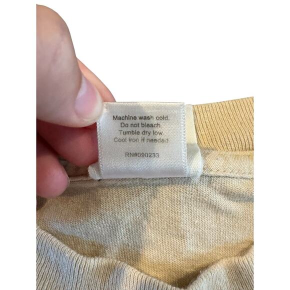 Stranger Things x PacSun Beige Graphic T-Shirt Size L Eleven Cast 100% Cotton - Picture 8 of 8